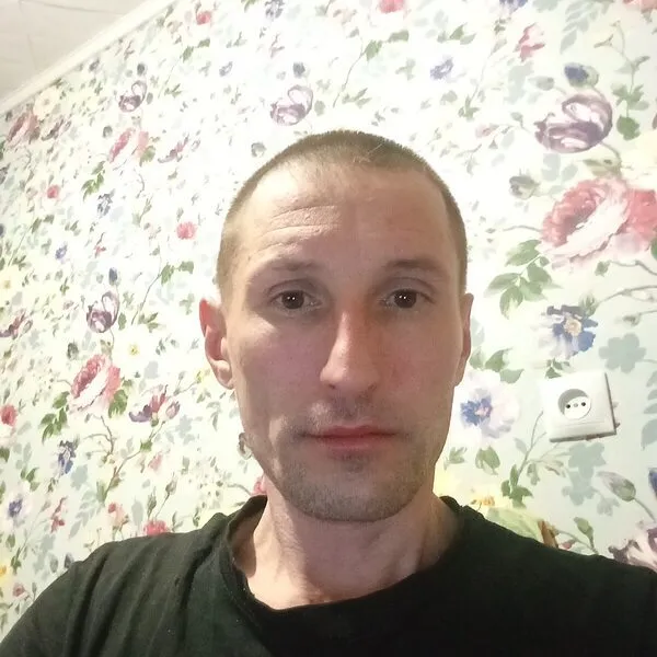 Артём
